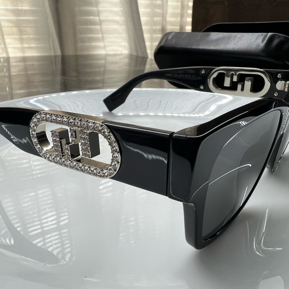 FENDI Chic Black Sunglasses with Rhinestone Logo